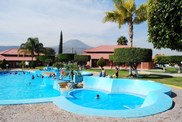 Albercas y jacuzzis